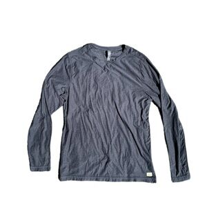 Vuori Slate Women’s Gray Long Sleeve Top